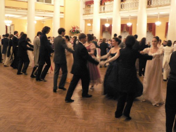 Clic pentru a vizualiza imaginea în dimensiunile reale